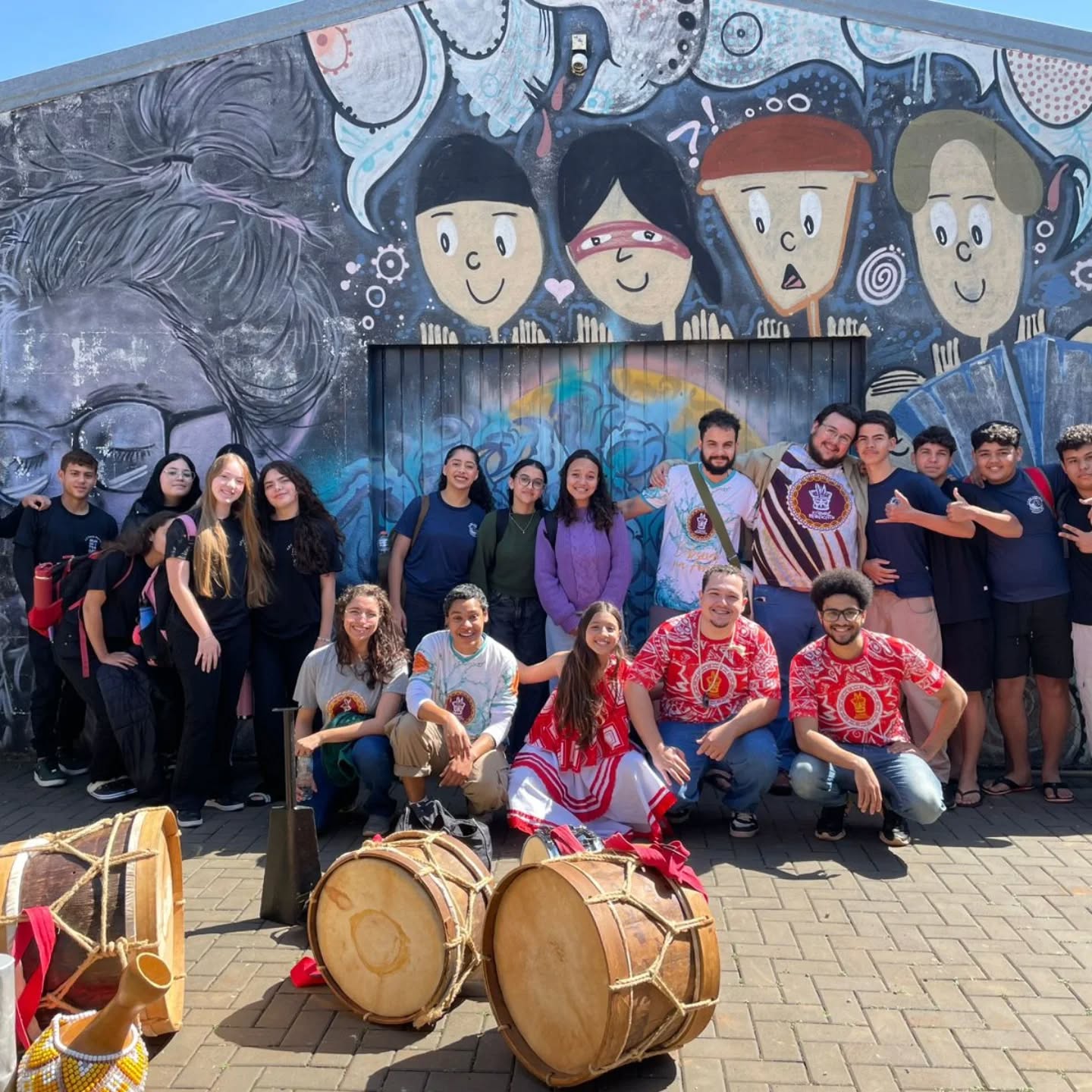 Colégio Flávio Warken rrecebe Kaburé Maracatu na Vila C