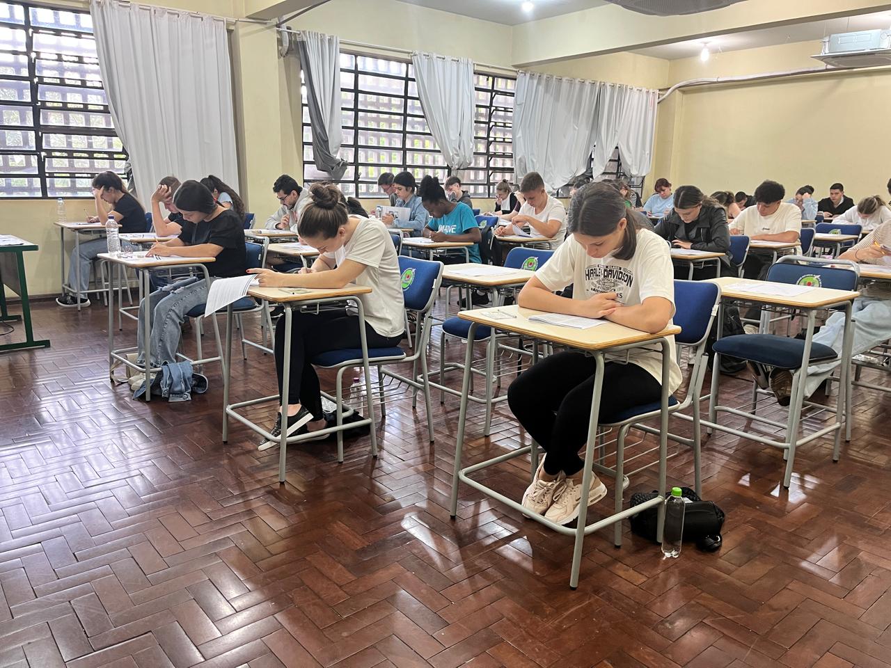 Número de inscritos do Vestibular 2026 da Unioeste bate recorde