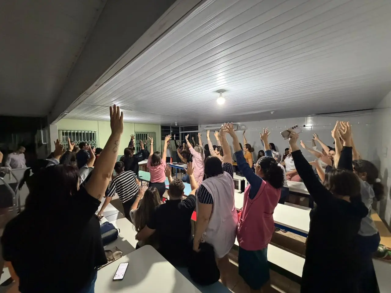 Educação municipal segue mobilizada e aguarda posicionamento da Prefeitura de Foz