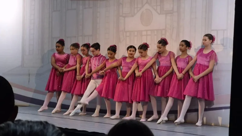 Foz Fazendo Arte celebra o talento dos alunos com apresentações dos trabalhos de 2025