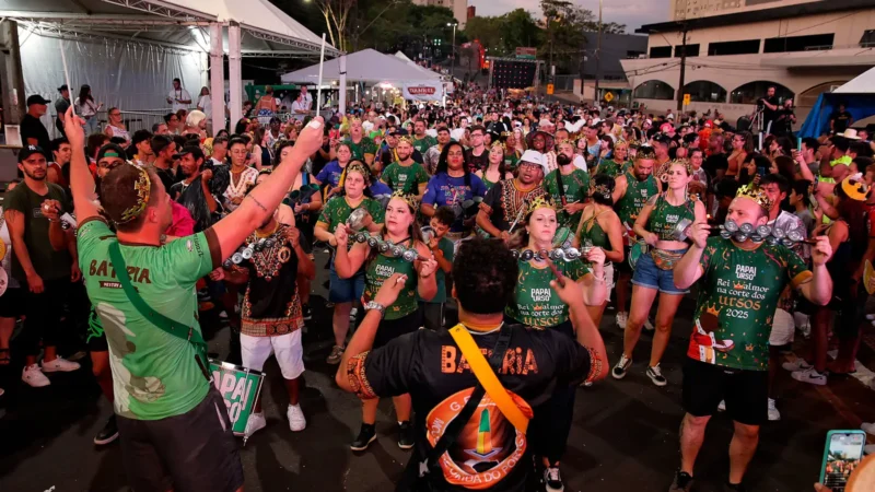 Foz Folia começa nesta sexta-feira (13) e terá Falamansa, ImaginaSamba e mais de 40 atrações locais