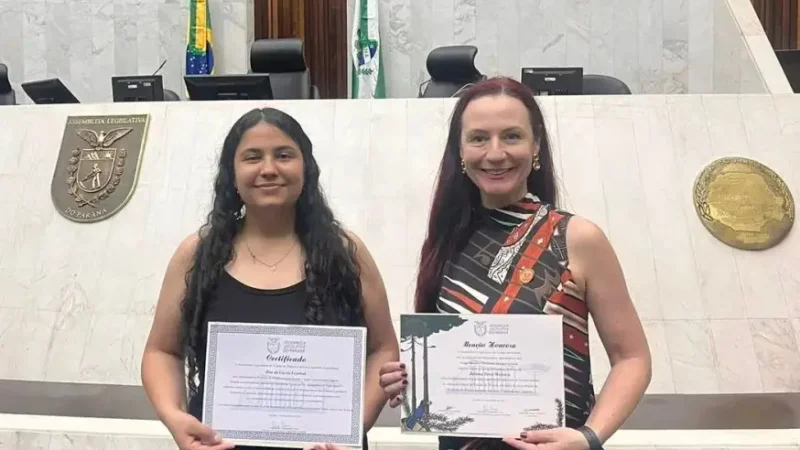 Proposta de aluna da rede vira lei e Paraná tem programa de orientação vocacional