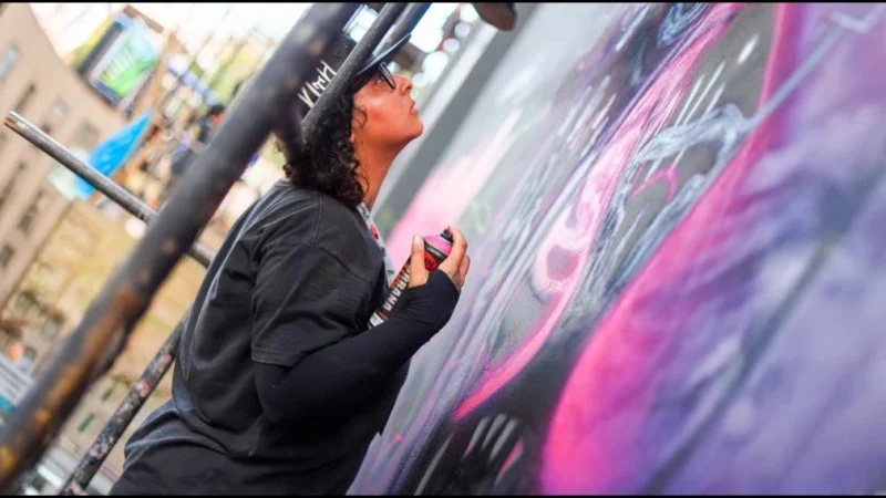 Artista de Foz do Iguaçu é selecionada para festival internacional de graffiti no Reino Unido