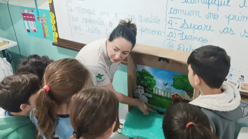 CCZ leva educação em saúde a mais de 2 mil alunos com projeto em escolas municipais de Foz do Iguaçu