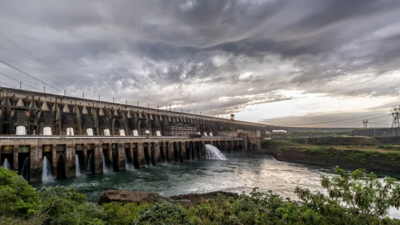 Itaipu Binacional tem novo diretor administrativo