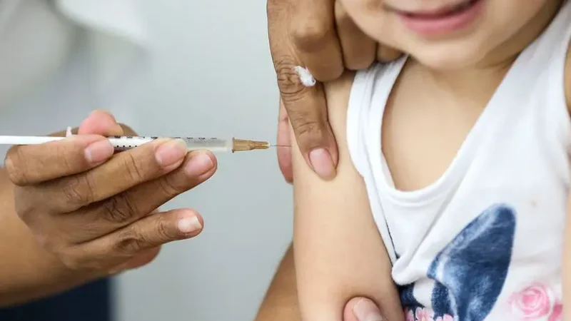 Paraná reforça alerta contra sarampo e importância da vacinação contra o vírus
