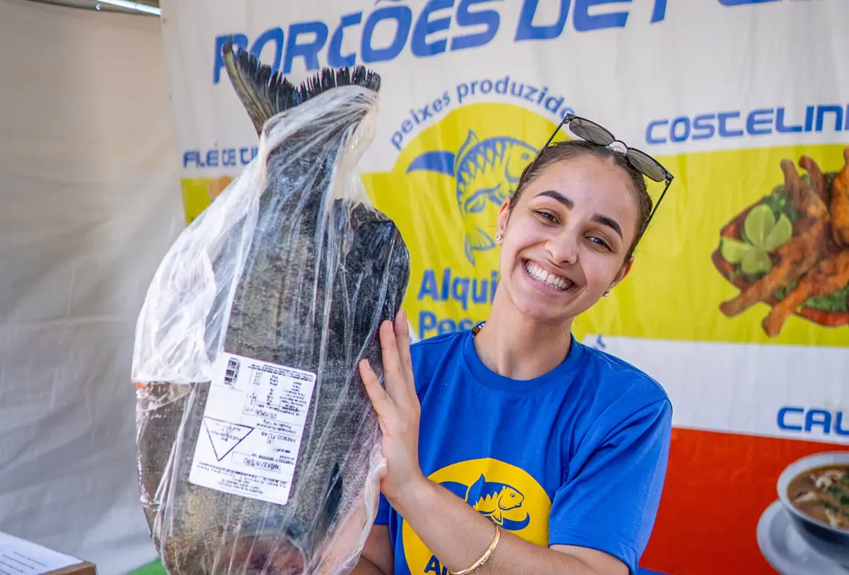 19ª Feira do Peixe supera expectativas de público e comercialização de pescado em Foz do Iguaçu