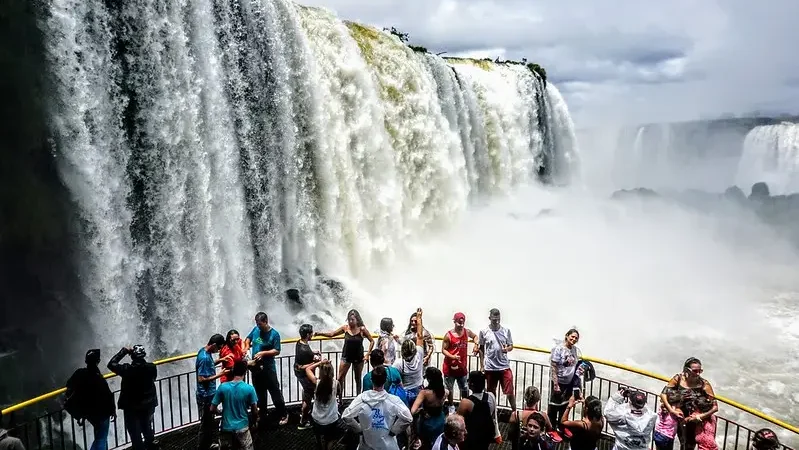 Feriado de Tiradentes 2026 deve registrar 89% de ocupação hoteleira