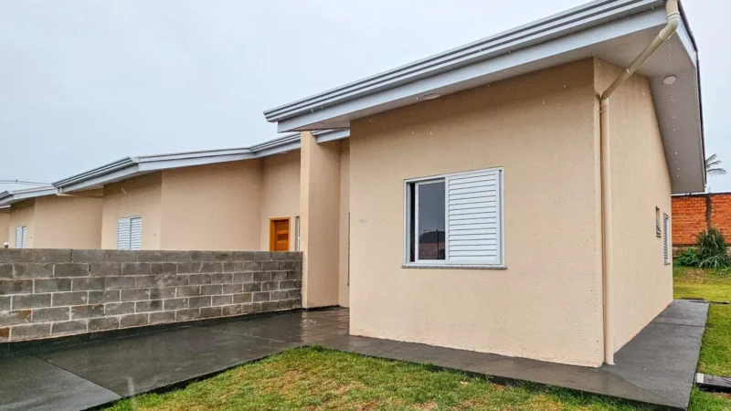 Invasão em unidades habitacionais inacabadas compromete entrega de moradias e prejudica famílias da fila