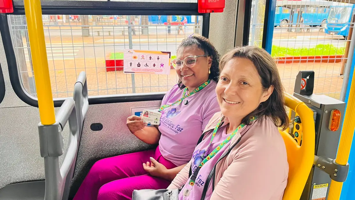 Transporte coletivo de Foz do Iguaçu passa a contar com assento preferencial para pessoas com fibromialgia