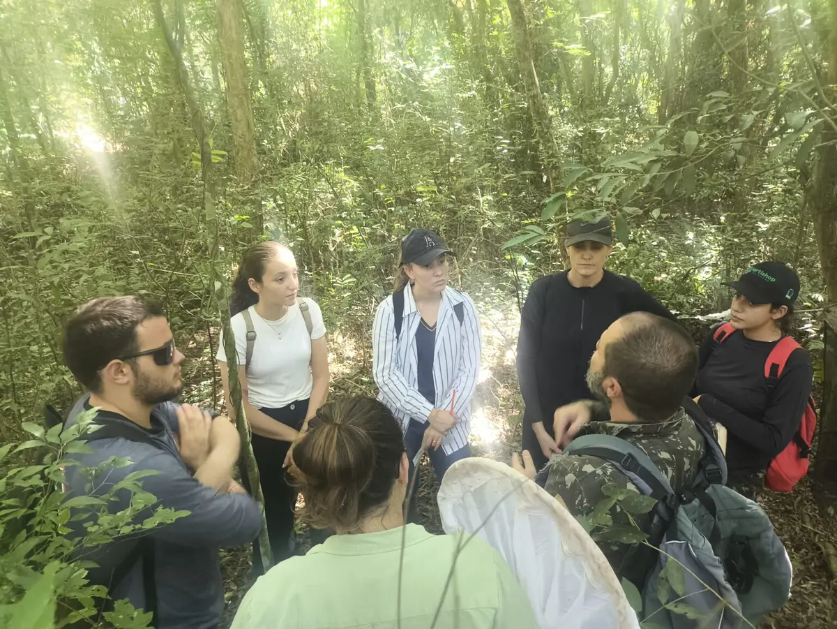 Com foco nas escolas municipais, projeto aproxima a comunidade da ciência