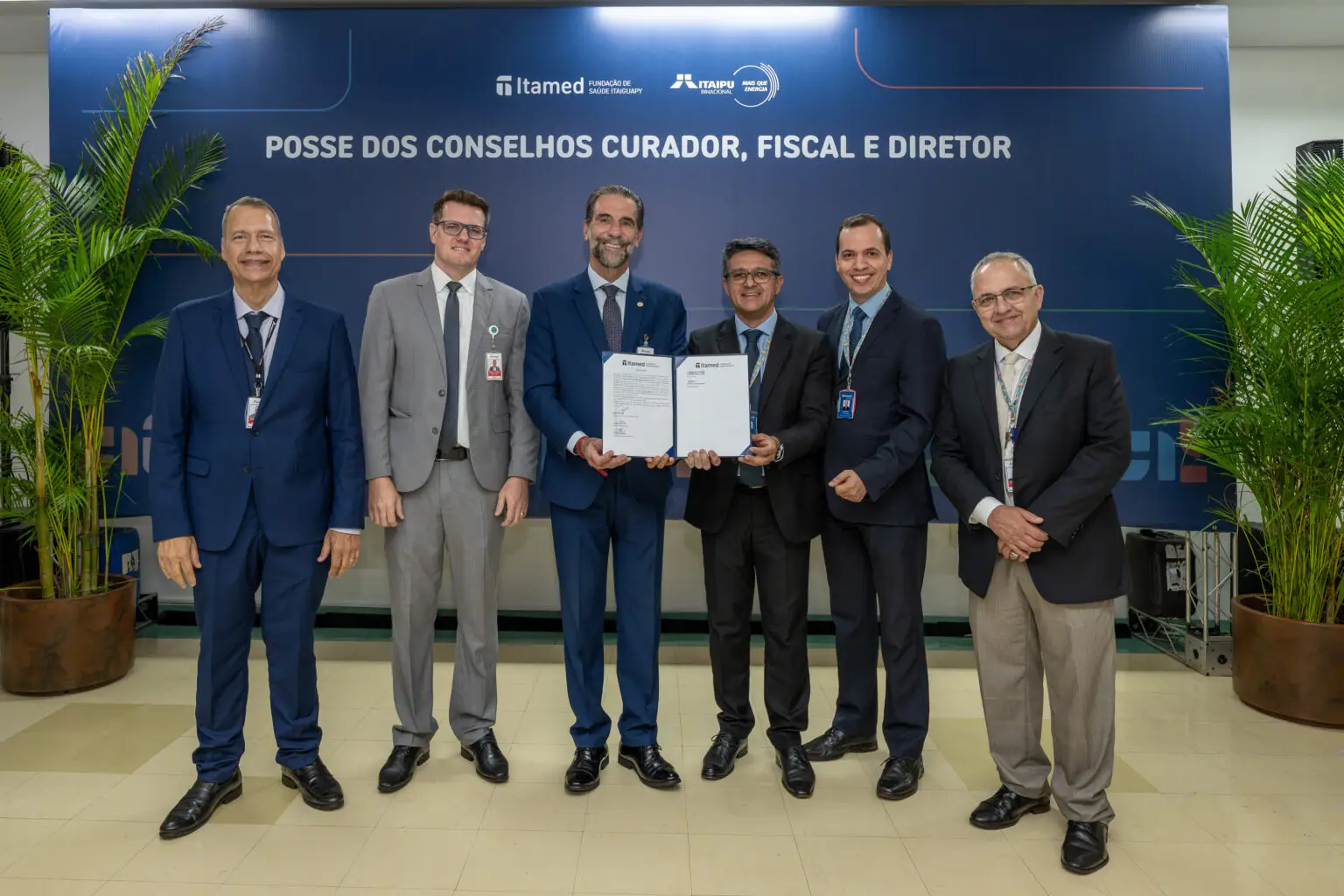 Fundação de Saúde Itaiguapy empossa novos conselheiros e reconduz diretoria para gestão 2026/2029