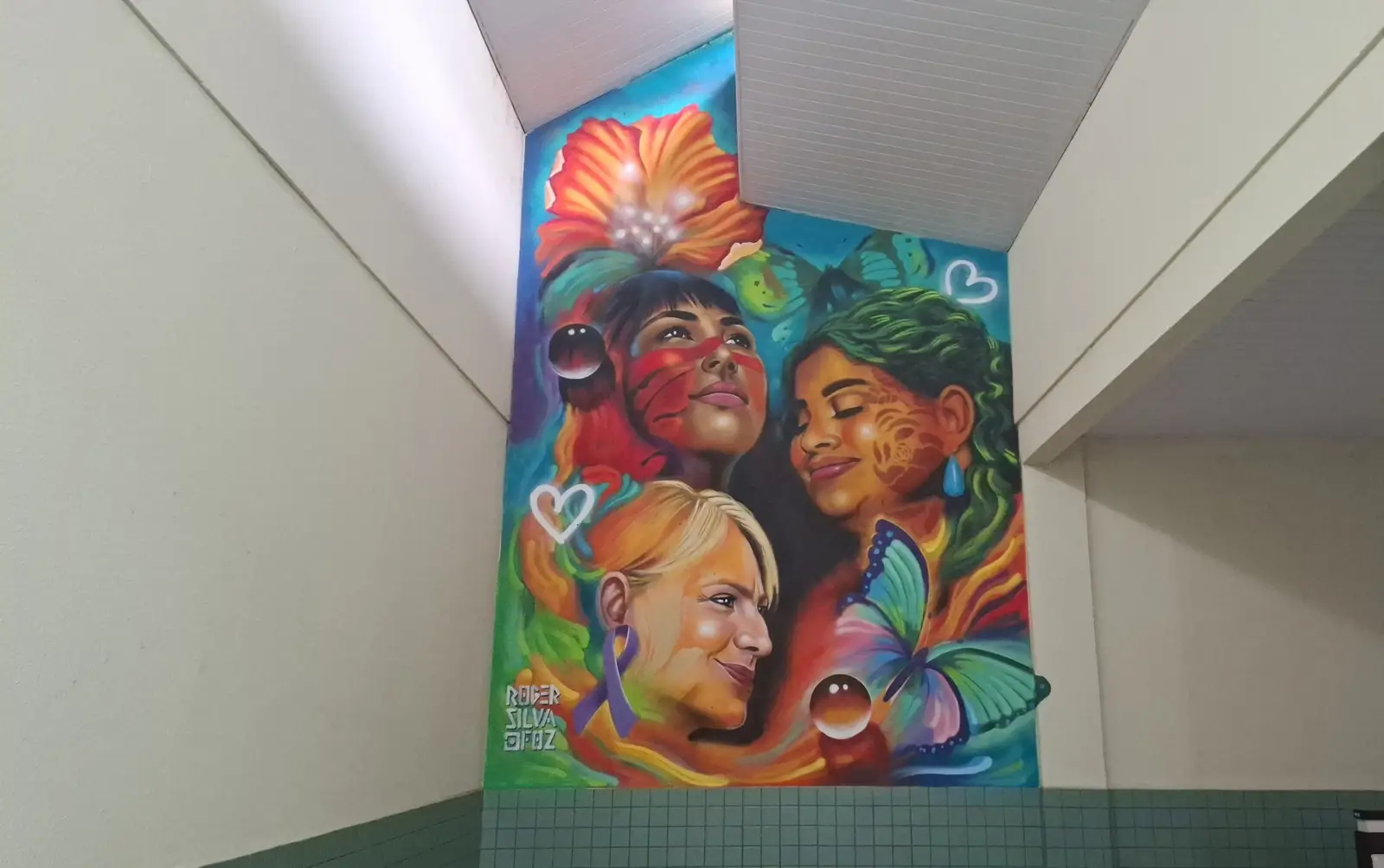 Arte transforma o Centro de Referência de Atendimento à Mulher e deixa o espaço ainda mais acolhedor