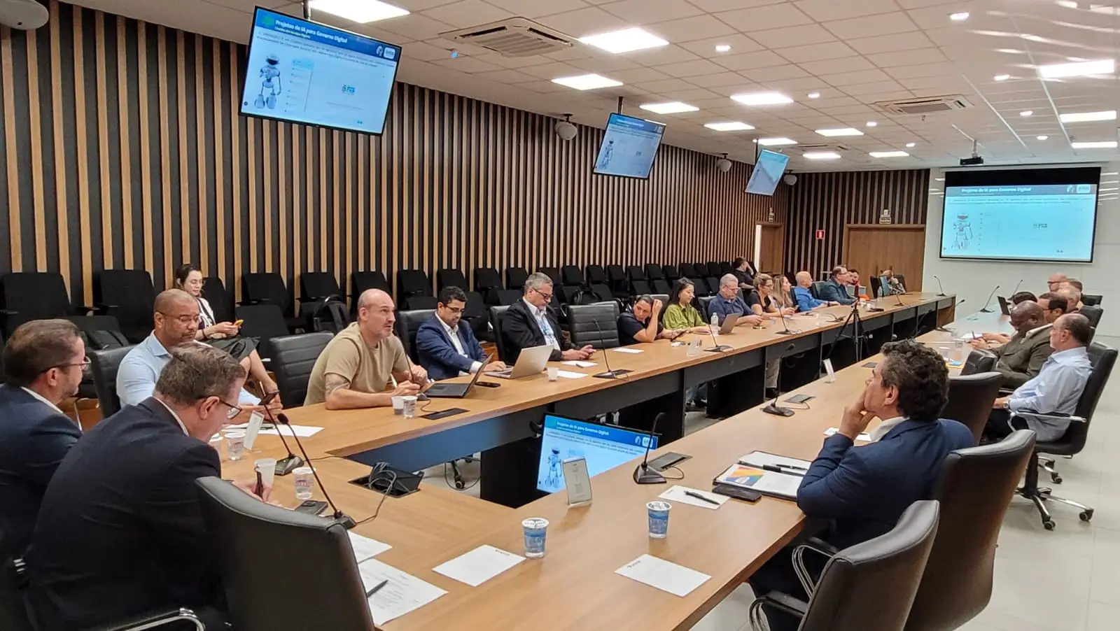 Programa de smart city Foz na Palma da Mão é apresentado ao Codefoz