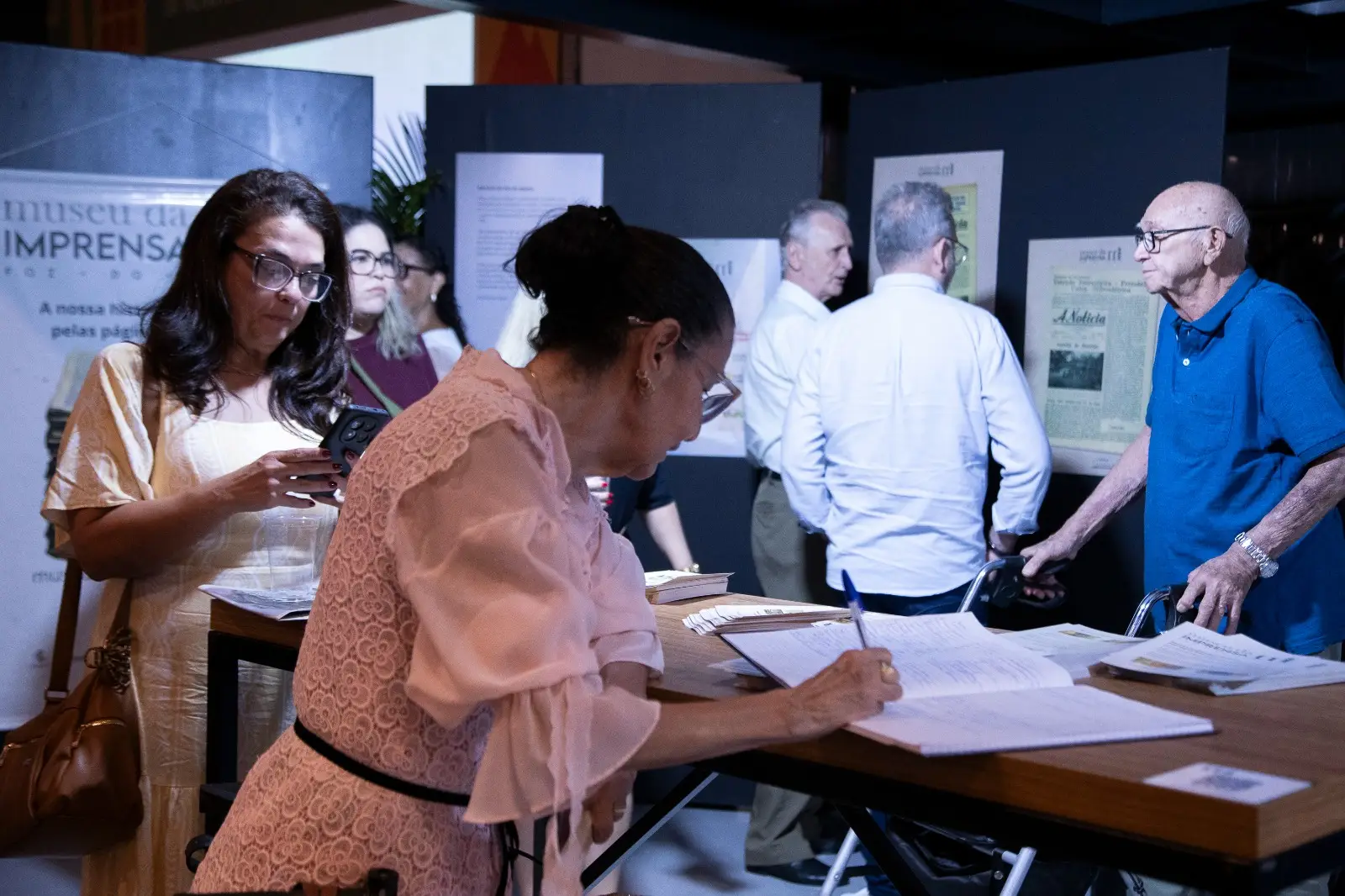 Unioeste recebe exposição do Museu da Imprensa que revisita a história de Foz do Iguaçu