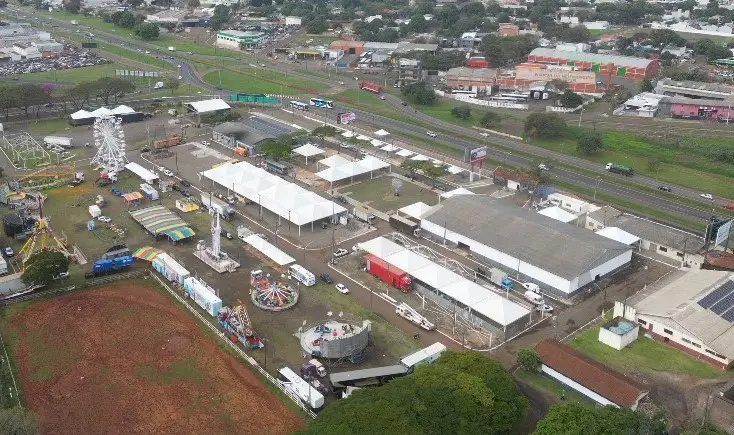 46ª Fartal abre os portões ao meio-dia e dá início aos cinco dias de festa em Foz do Iguaçu