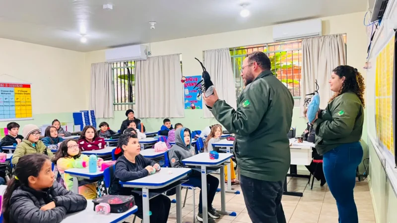 CCZ promove atividade lúdica para apresentar o Método Wolbachia a alunos do ensino fundamental