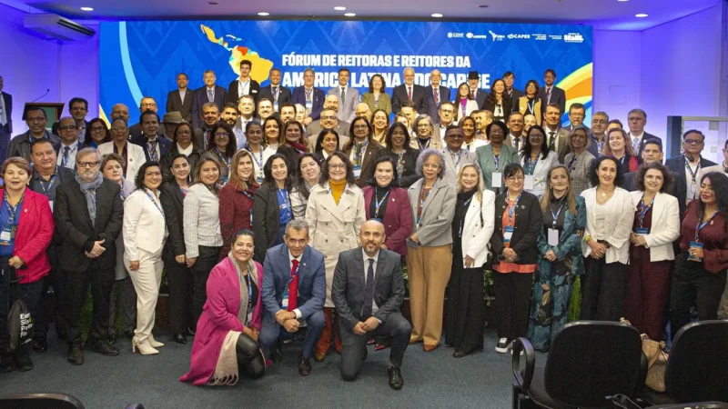 UNILA sedia 1º Fórum de Reitoras e Reitores da América Latina e Caribe com representantes de 17 países